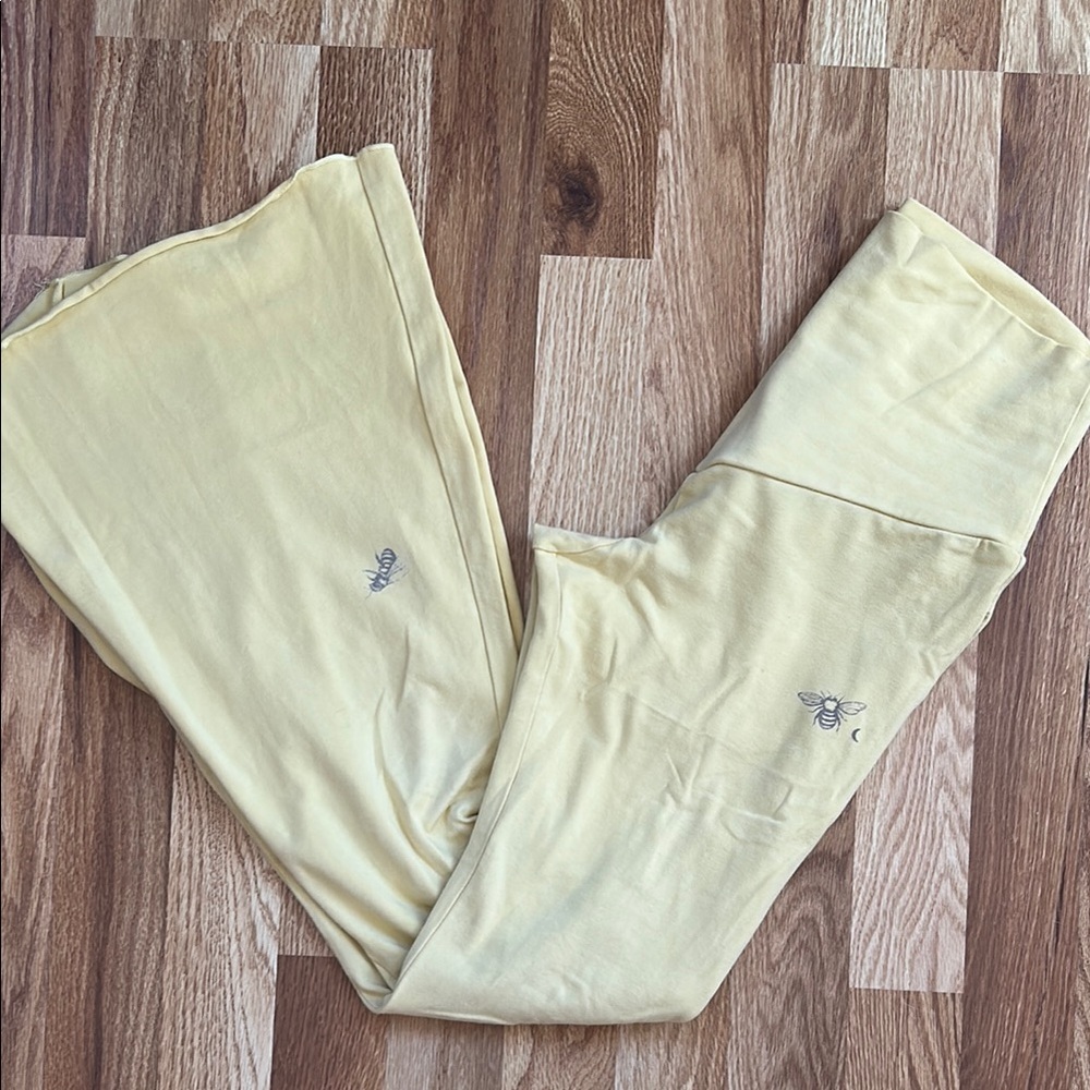 Purusha People Organic Cotton Bee Bell-Bottom Leggings